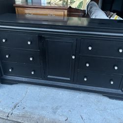 Drawer Dresser 
