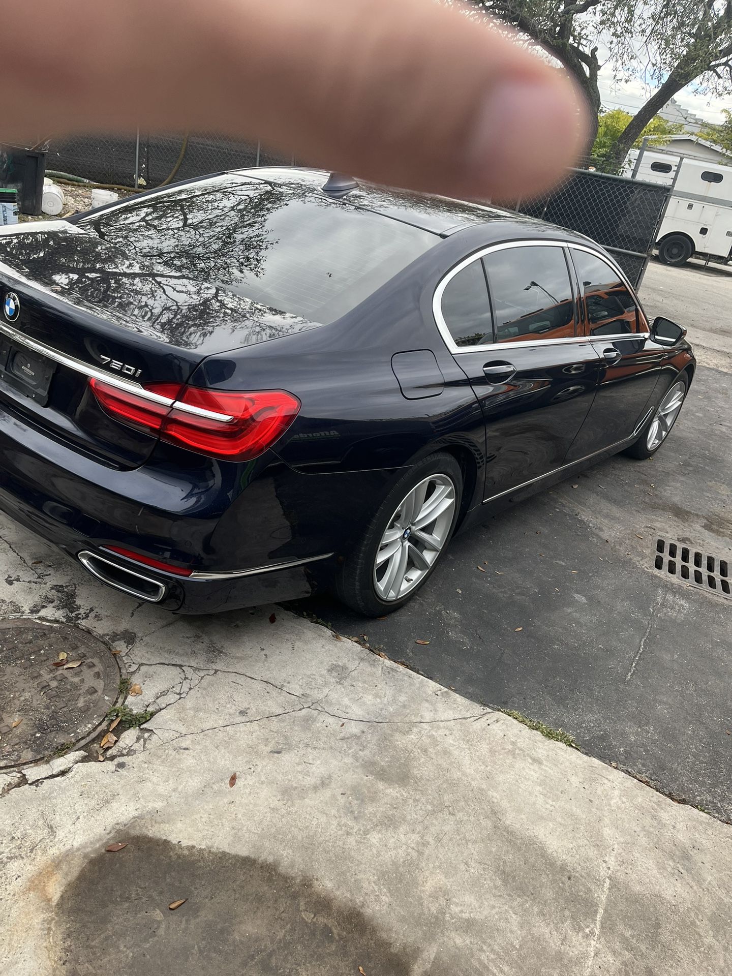 2016 BMW 750i