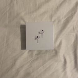AirPods Pro 2nd Gen With MagSafe Case 