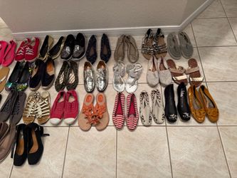 Lléveselos todos por $30, 27 pares de zapatos, buenas condiciones talla 8