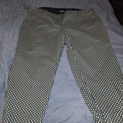 Lane Bryant Dress Pant
"The Allie"
/ Color: Navy/Blue & White
/ Size: 28R