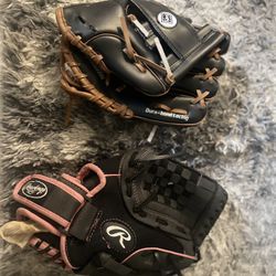 Youth Softball/ Baseball Gloves 
