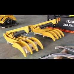 Hitachi ZX60USB. Quick coupler and hydraulic thumb 