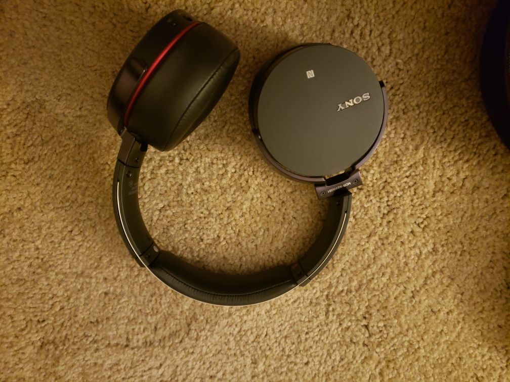 Sony Wireless Headphones, Price Cut