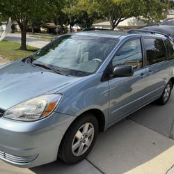 2005 Toyota Sienna