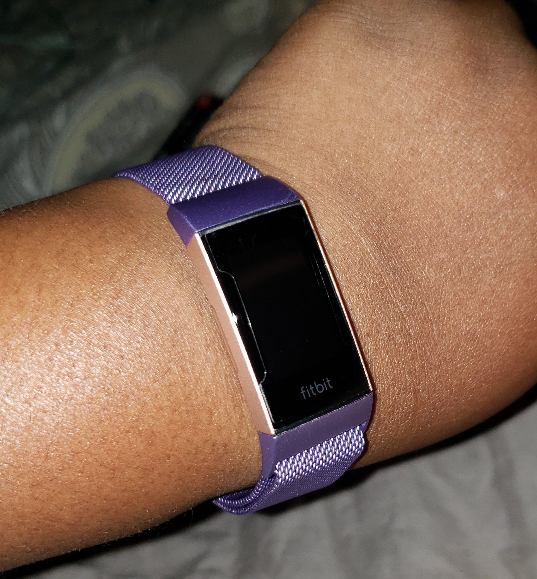 Fitbit Charge 3 LIKE NEW w/S, L & purple magnetic band (read description)