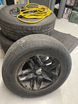 Chevy Silverado suburban Tahoe 18” wheels