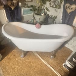 Clawfoot Tub