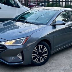 2019 Hyundai Elantra
