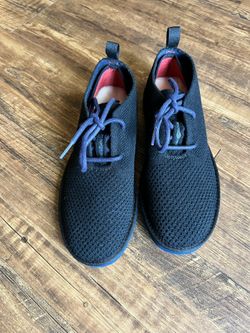 Men’s UGG Sneaker Size 8