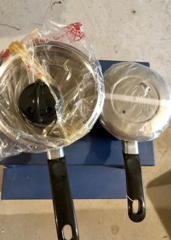 2 T-Fal non stick pans with stainless steel lids