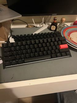 Ducky keyboard mini works like new