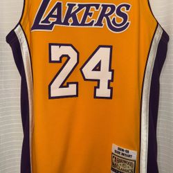Kobe Bryant Jersey 