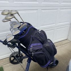 ⛳️🌸 Women’s Golf Clubs And Bag. 