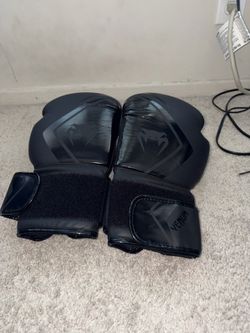 Boxing Gloves (16oz)