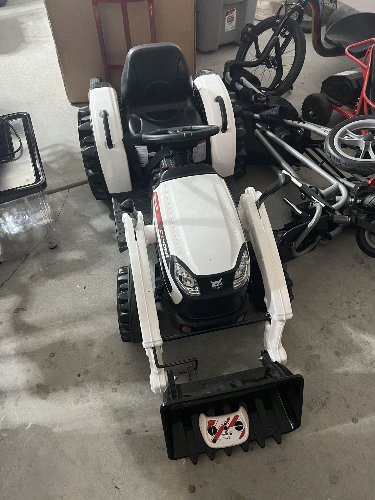 Bobcat Ride On Tractor