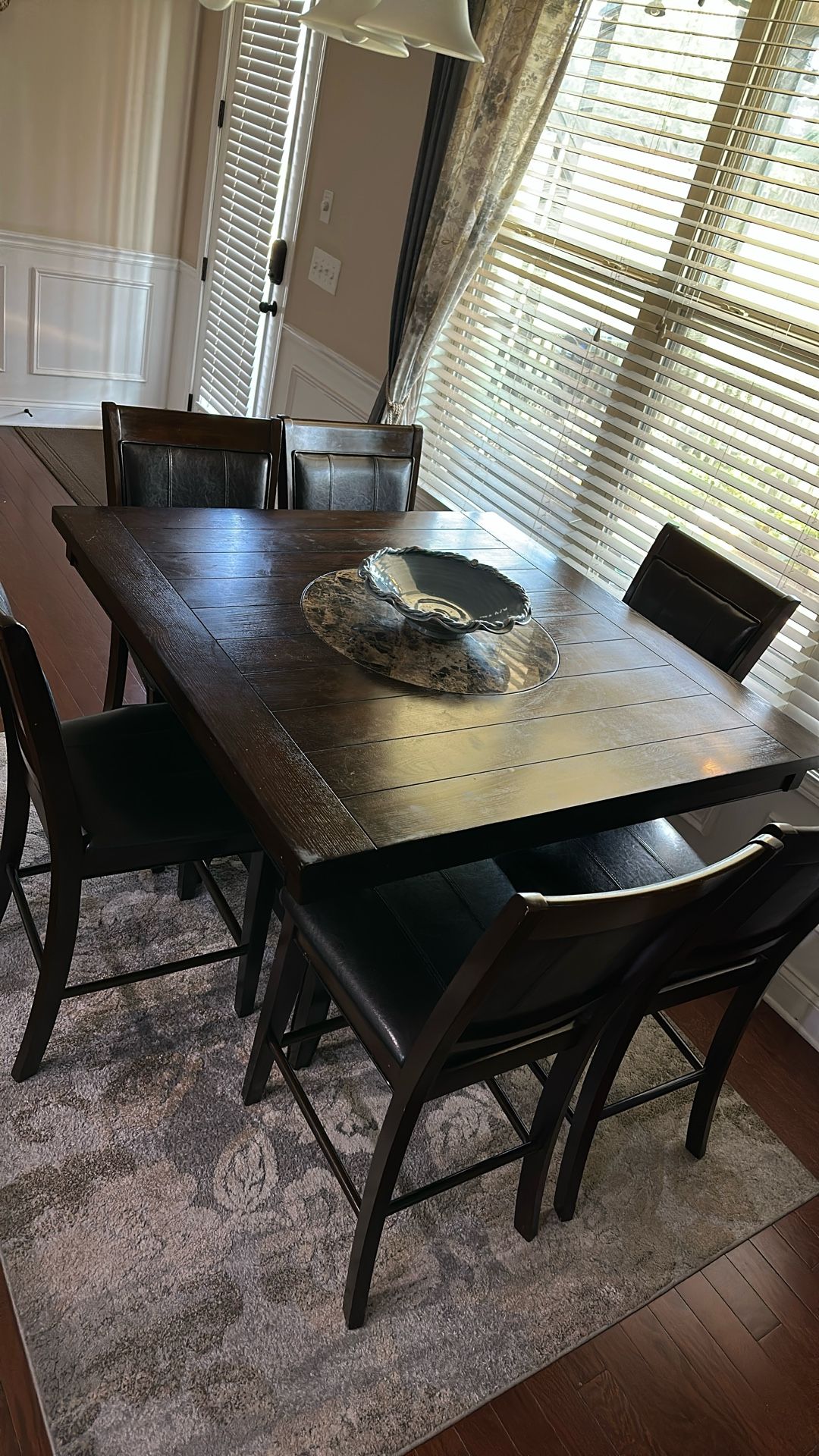 Poker / Dining Table!!! 500$ Solid Wood