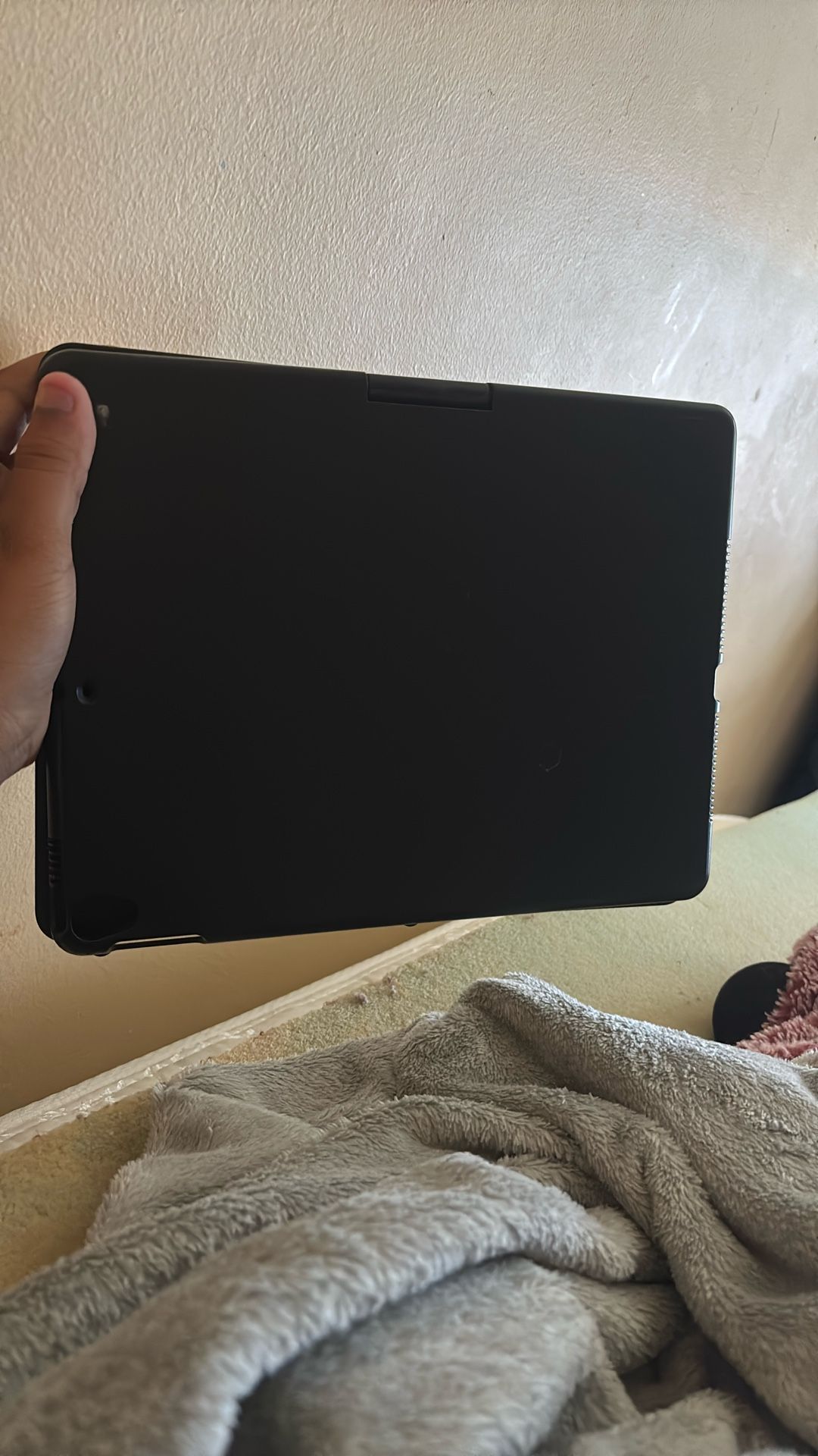 iPad Case And Keyboard 9th Generation