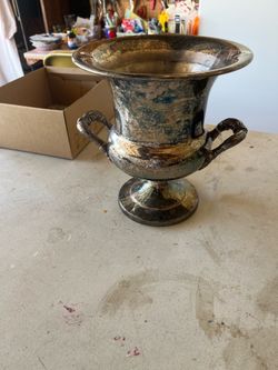 Vintage Towle Silver Plated Trophy Cup Urn Champagne Chiller Bar Ice Bucket