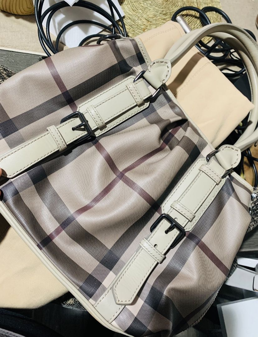 Burberry bag/purse
