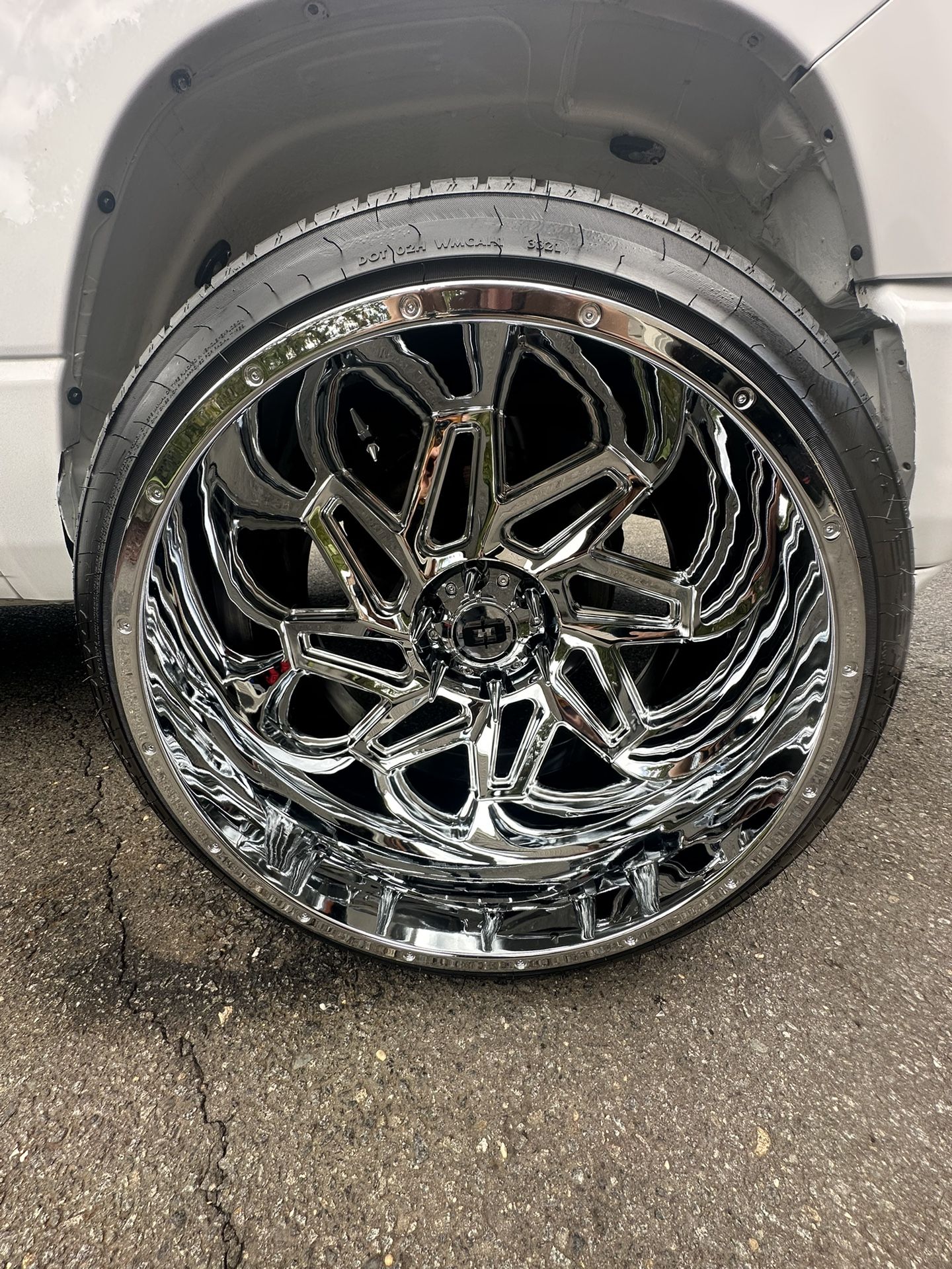 Vison Wheels 22x14 6x5.5 on 305/35-22