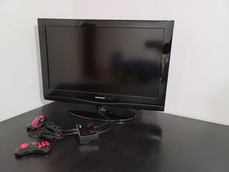 Retrobit With 32 Inch TV (No HDMI)