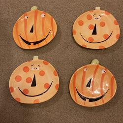 Lot of Four Ellen-Crimi-Trent For Boston Warehouse Hanging 7” Halloween Happy Pumpkin Plates