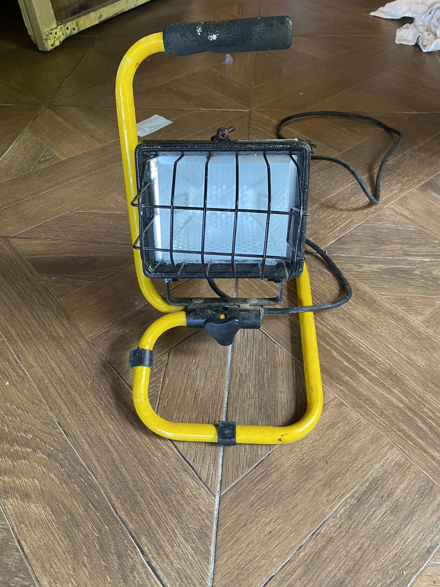 Electric  Portable  Work Lamp