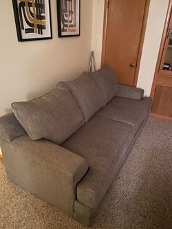 Pull out couch brand new