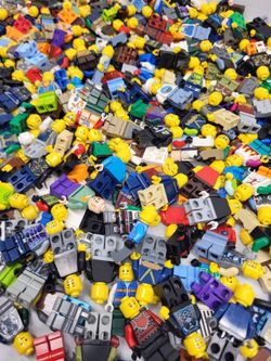Lot of 375 Lego Minifigures see pictures