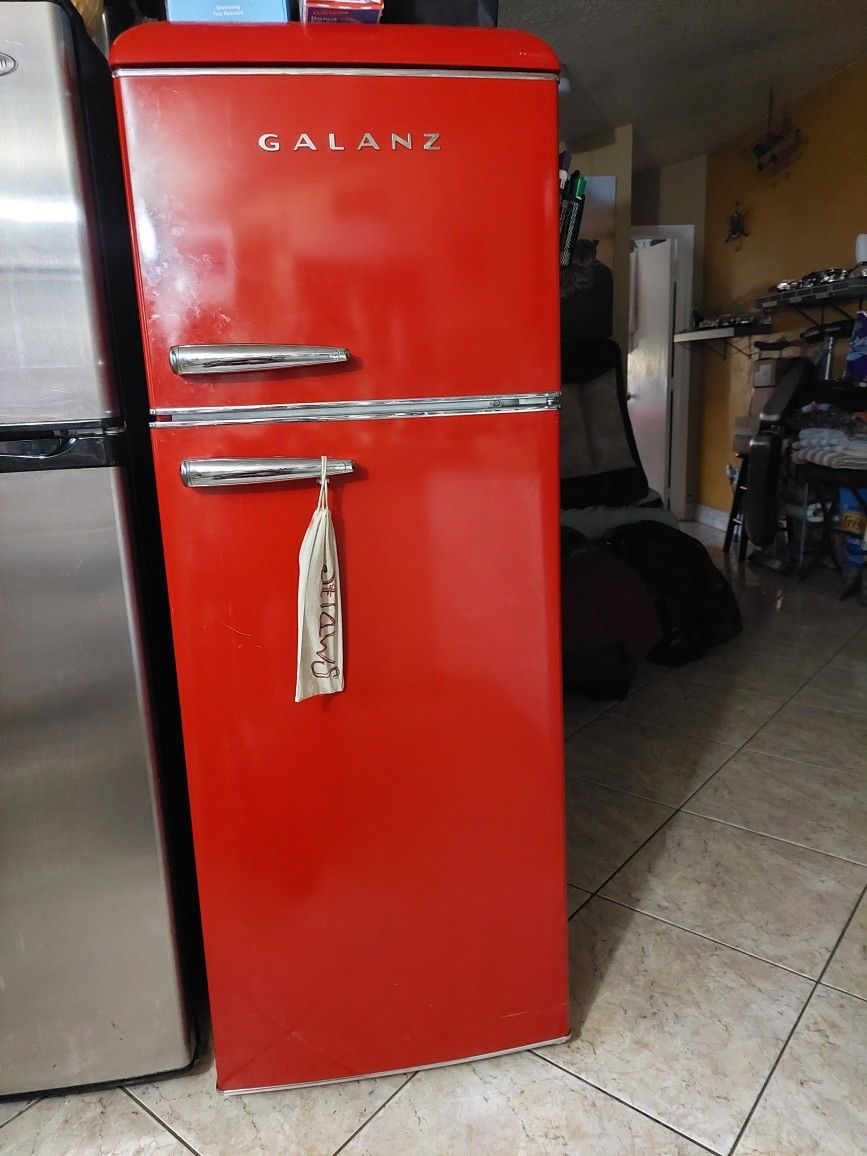 Galanz FRIDGE