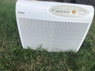 Air cleaner