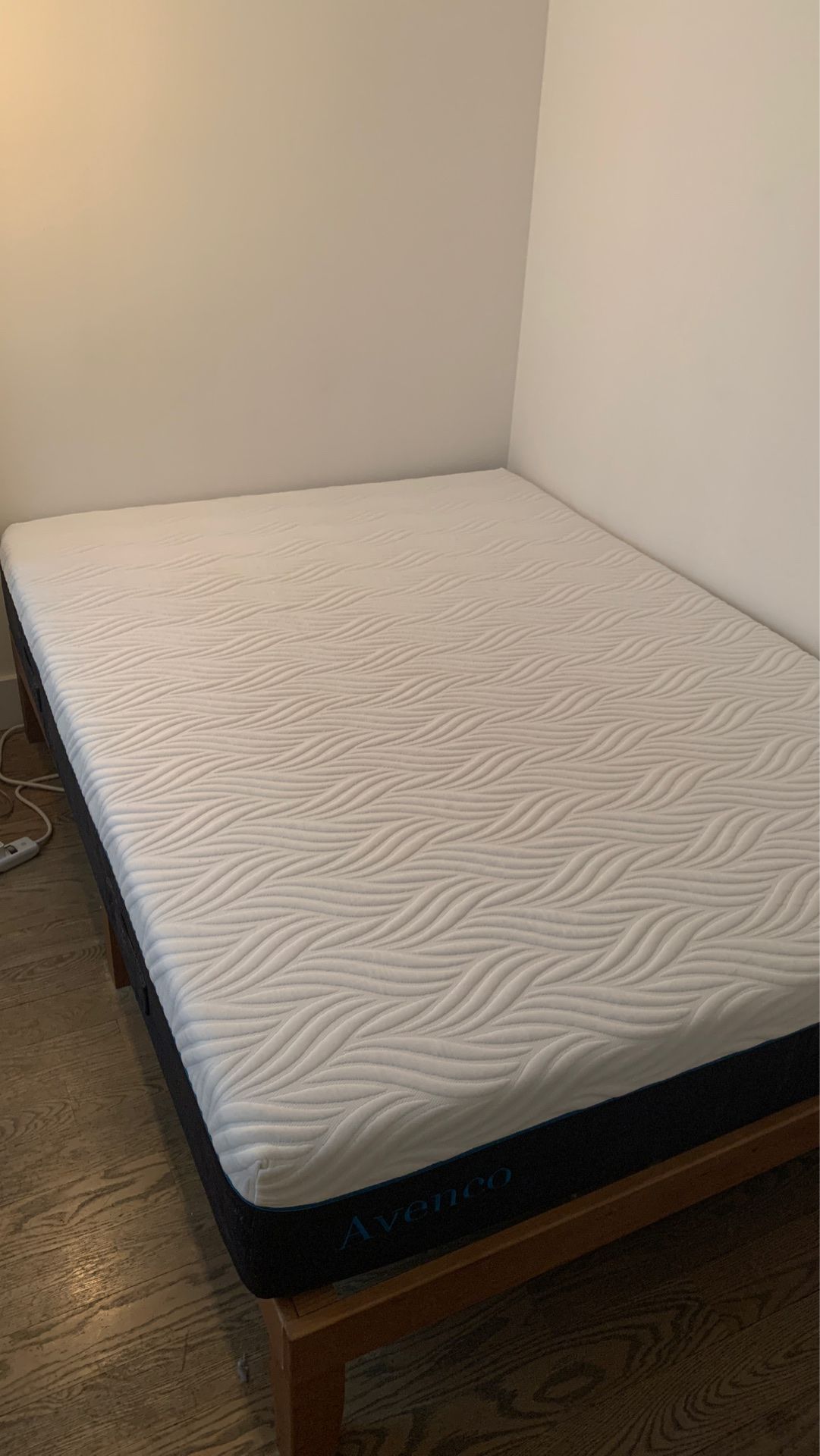 Wooden bed frame and memory foam mattress (size full)