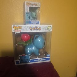 Regular Bulbasaur And Jumbo Ivysaur  Pop Figures