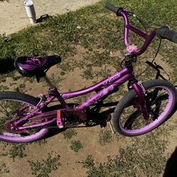 Girls bike