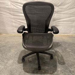 Herman Miller Aeron - Size C