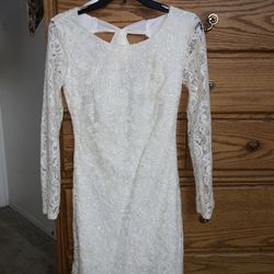 B. Darlin Dress, Color: White, Size 7-8 In Girl Juniors 