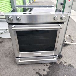 Kitchen Aid Stainless Steel Electric 220v  Stove Top Glass   In Excellent Working Condition 