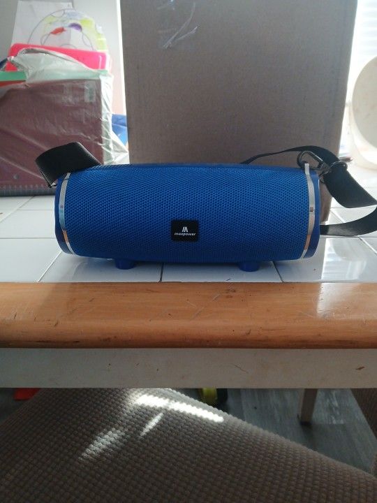 MaxPower Bluetooth Speaker