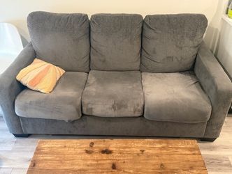 Gray 3-Seat Sofa / Couch – Comfortable & Spacious