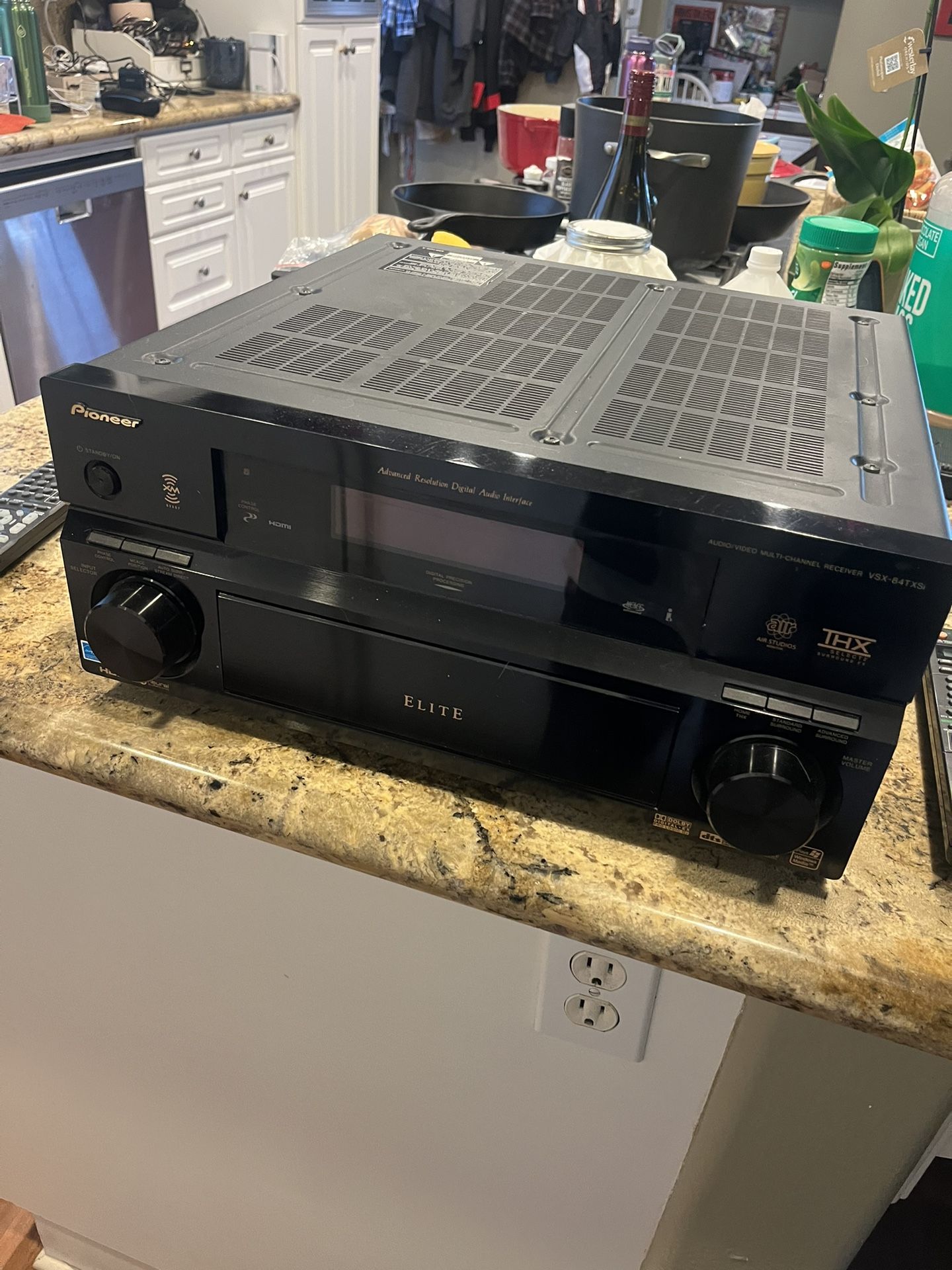 Pioneer Elite VSX-84TXSi 7.1 Channel A/V Receiver - 140 Watt TRADE