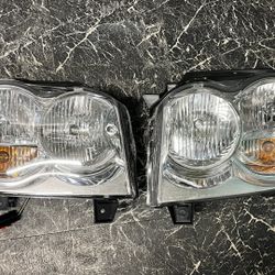2005-2007 Jeep Grand Cherokee Headlights New