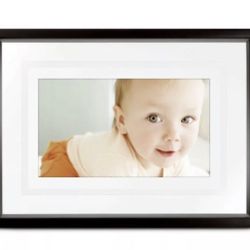 NWT Kodak Easyshare Digital Picture Frame 10” M1020. Great Deal!!