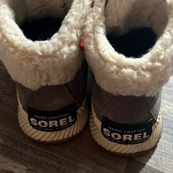 Woman’s Sorel Boots 