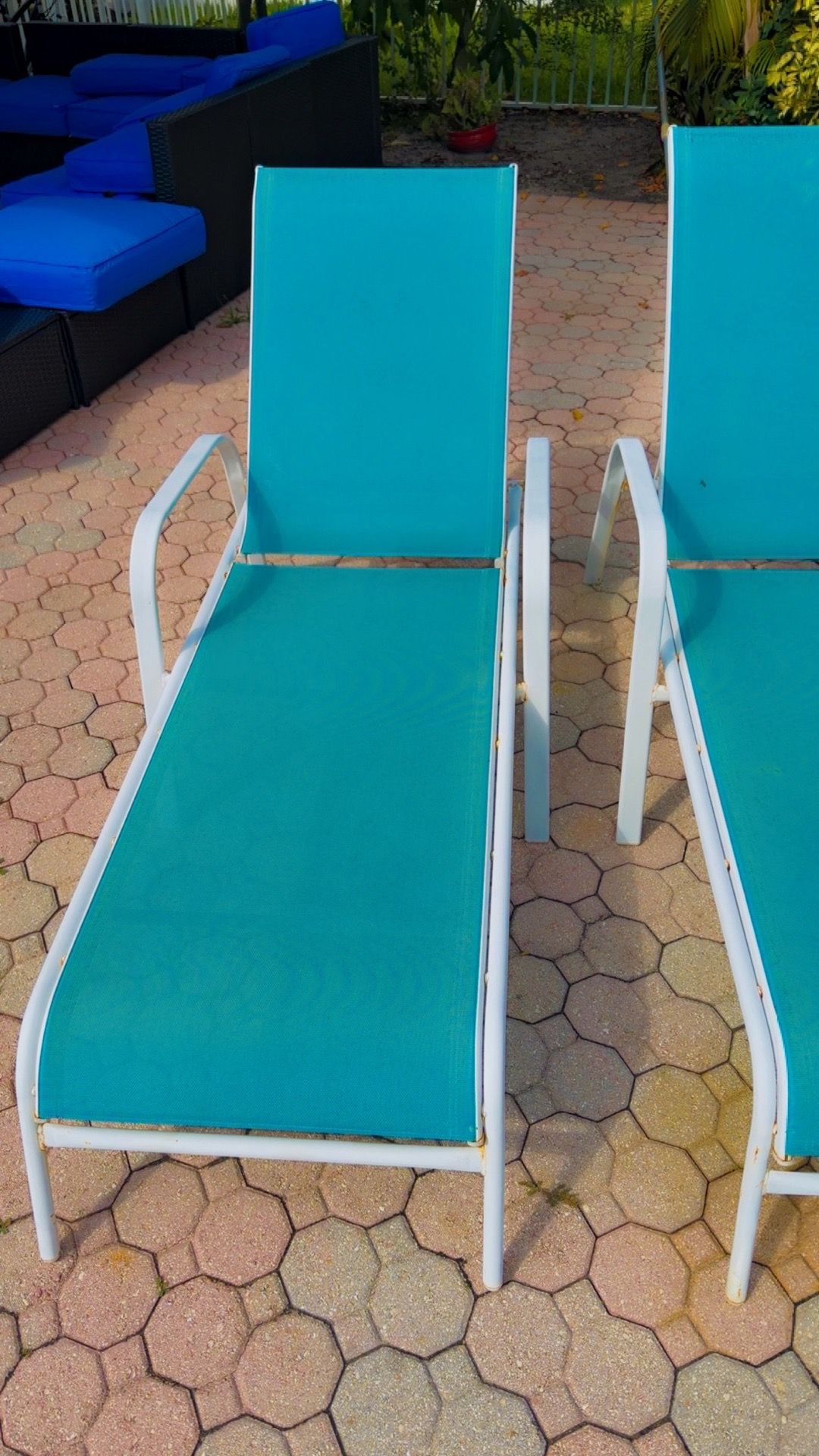 Pool lounge chairs