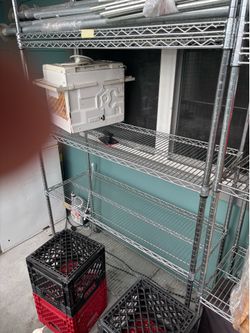 Shelves 3 staing steel