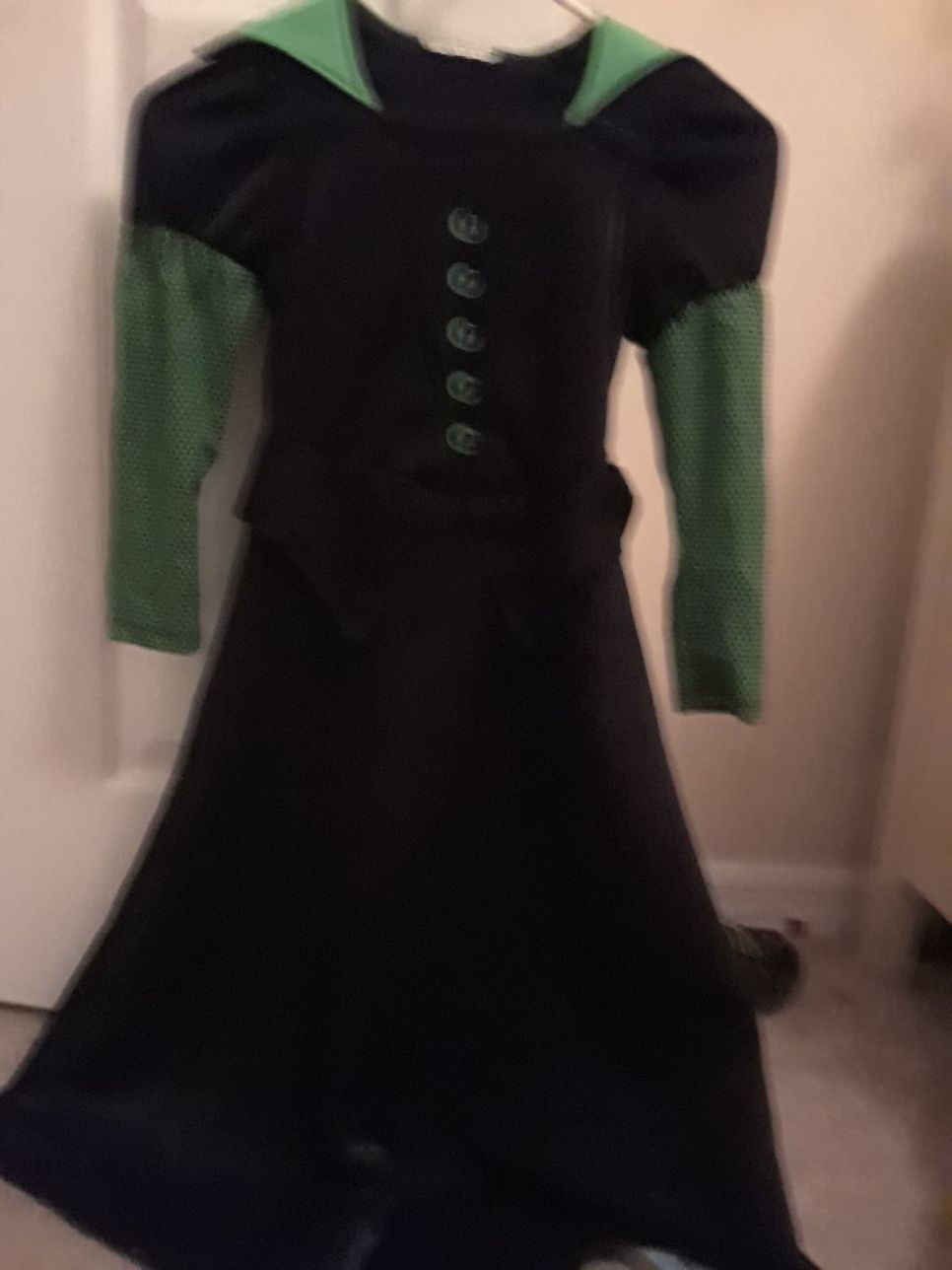 4/5 t witch costume