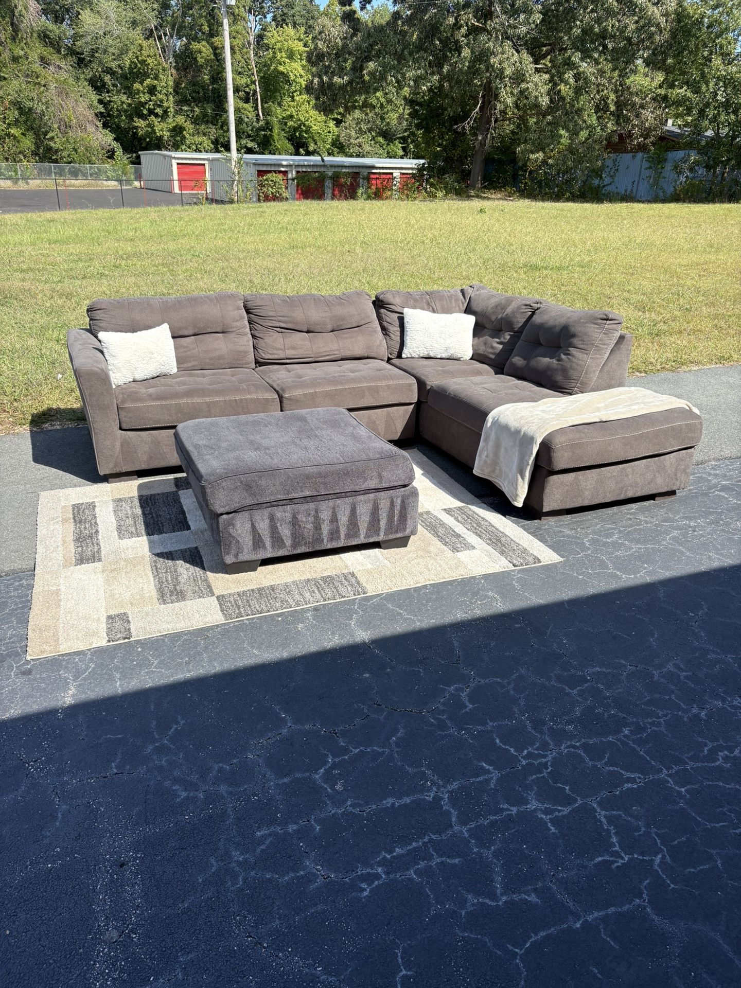 Gray Sectional Sofa with Ottoman – Excellent Condition