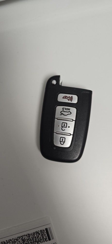 OEM KIA Smart Key Fob 4-Button Remote – Lock, Unlock, Trunk, Panic – Used