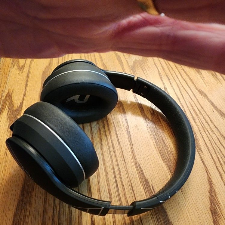 PowerLocus Bluetooth Headphones